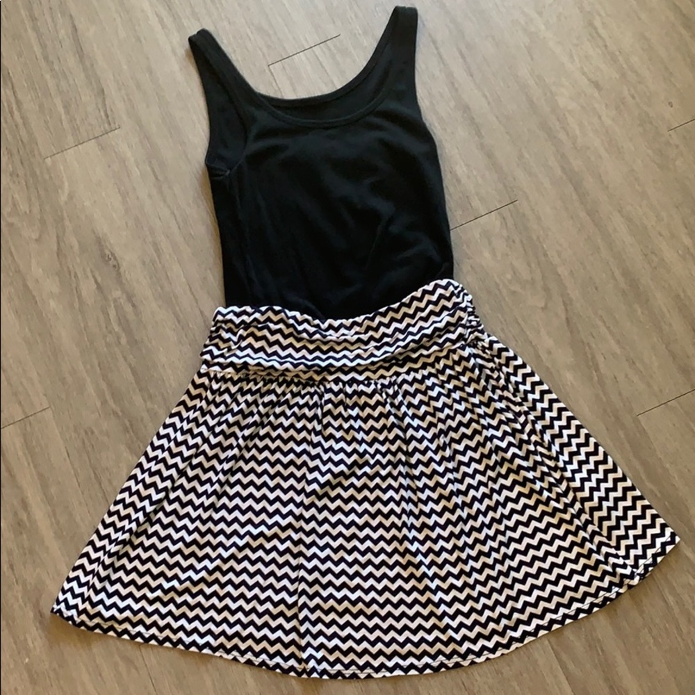 Very comfortable light weight skirt